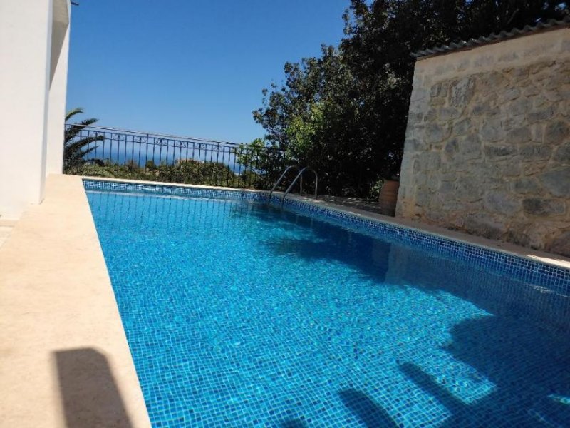 Kournas MIT VIDEO - Kreta, Kournas: Luxusvilla mit Panorama-Meerblick und drei Apartments zu verkaufen Haus kaufen